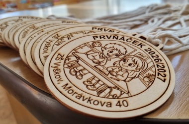 PRVNÍ ZVONĚNÍ
