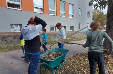 Živá školní zahrada - podzimní údržba 2022