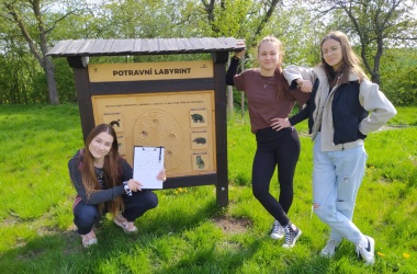 ŽIVÁ ŠKOLNÍ ZAHRADA - Němčina hravě