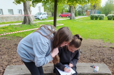 ŽIVÁ ŠKOLNÍ ZAHRADA - Němčina hravě