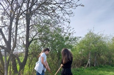 ŽIVÁ ŠKOLNÍ ZAHRADA - Jarní údržba duben 2024