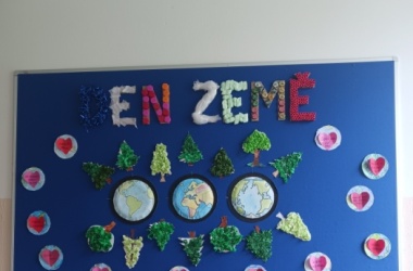 ŽIVÁ ŠKOLNÍ ZAHRADA - Družinový Den Země