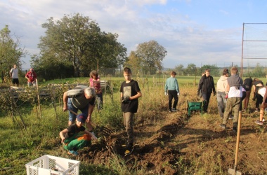 ŽIVÁ ŠKOLNÍ ZAHRADA - Trochu jiné úterý