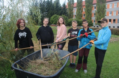 ŽIVÁ ŠKOLNÍ ZAHRADA - Trochu jiné úterý