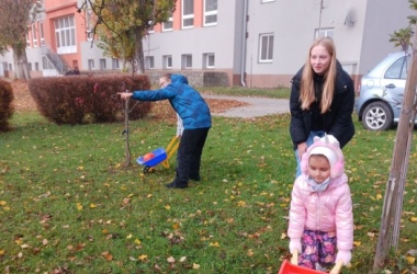 ŽIVÁ ŠKOLNÍ ZAHRADA - Návštěva dětí z MŠ Šikulka