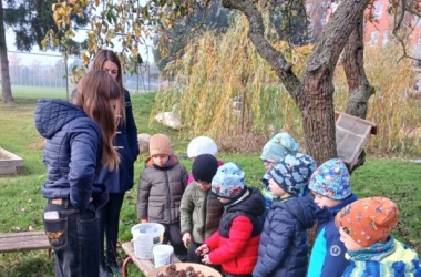 ŽIVÁ ŠKOLNÍ ZAHRADA - Návštěva dětí z MŠ Šikulka