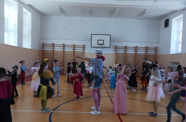 Karneval v družině - den plný barev a radosti